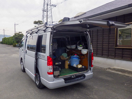 ビルメンテナンス車